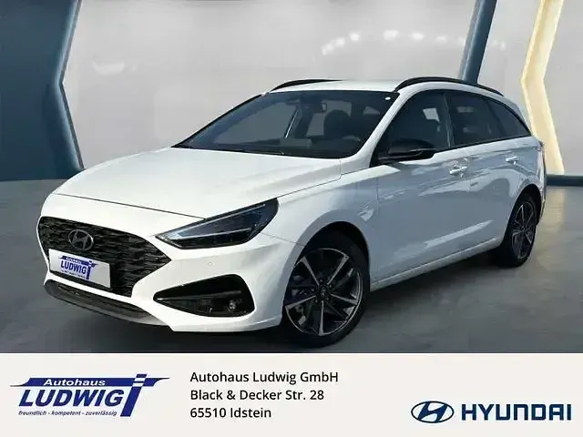 Gebraucht Hyundai i30 Advantage 101 PS (74 kW) 2025 Weiß Limousine