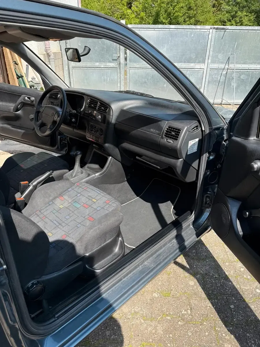 Brugt VW Golf III 60 HK (44 kW) 1995 Grå Hatchback
