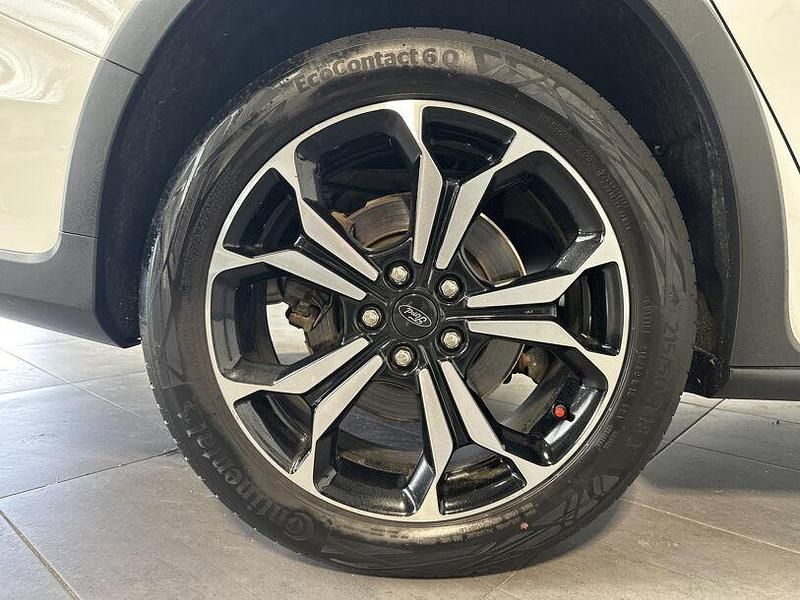 Gebraucht Ford Focus Active X 120 PS (88 kW) 2021 Frostweiã Kombi