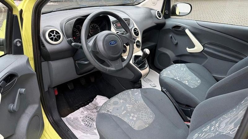 Gebraucht Ford Ka Trend 69 PS (50 kW) 2009 Gelb Kleinwagen