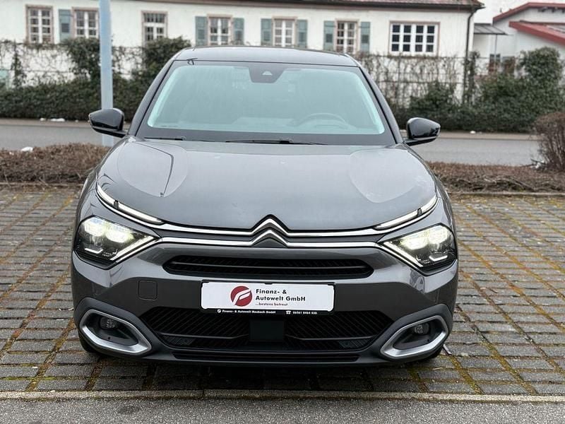 Gebraucht Citroën C4 Shine 131 PS (96 kW) 2024 Grau SUV