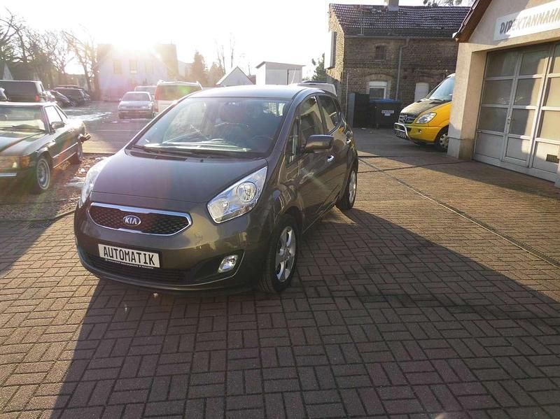 Gebraucht Kia Venga 125 PS (91 kW) 2016 Grau met. Kleinwagen