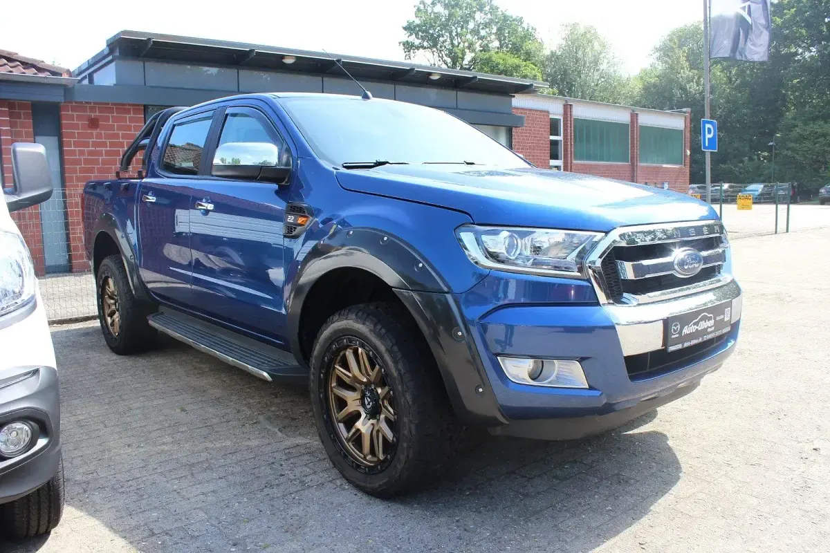 Gebraucht Ford Ranger 160 PS (117 kW) 2019 Blau Pickup