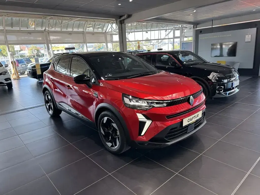Gebraucht Renault Captur Techno 158 PS (116 kW) 2025 Rot SUV
