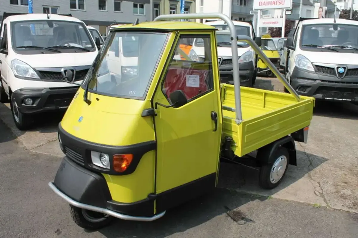 Neu Piaggio APE 2025 Limette SUV