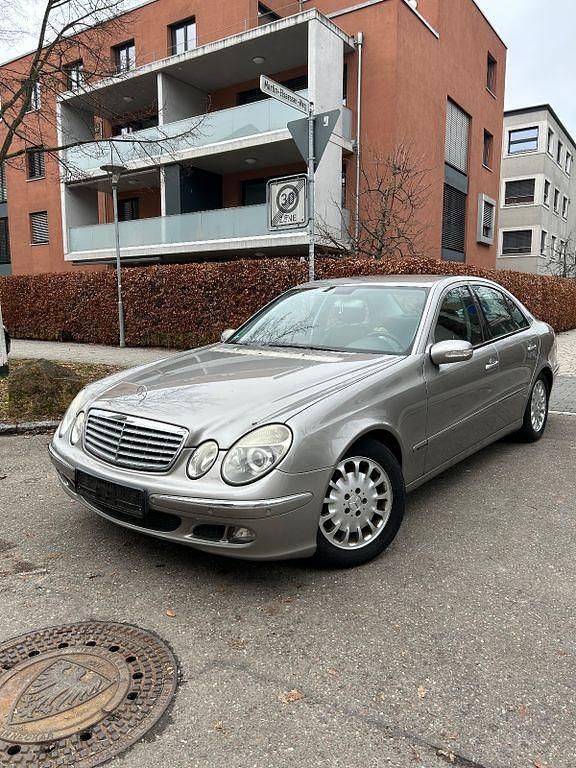 Grau Gebraucht 2006 Mercedes E280 Elegance Limousine | 8.600 € (Teuer) - Bild 1/4