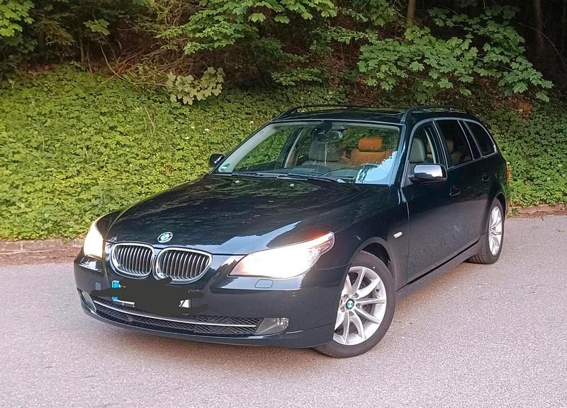 Second-hand BMW 525 197 CP (144 kW) 2009 Negru Break