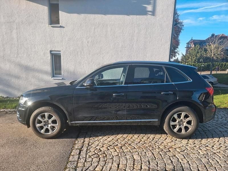 Schwarz Gebraucht 2015 Audi Q5 SUV | 18.499 € (Fairer Preis) - Bild 1/4