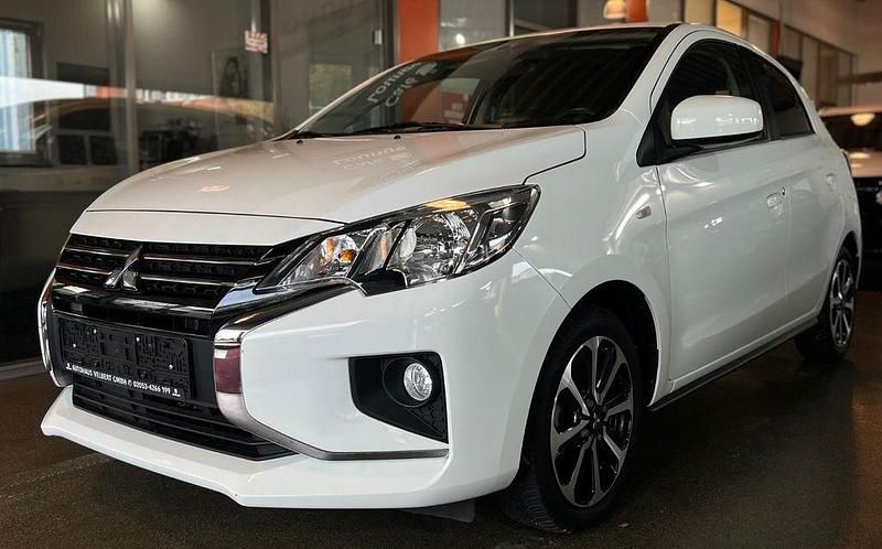 Weiß Gebraucht 2021 Mitsubishi Space Star Select+ Limousine | 10.690 € (Fairer Preis) - Bild 1/4