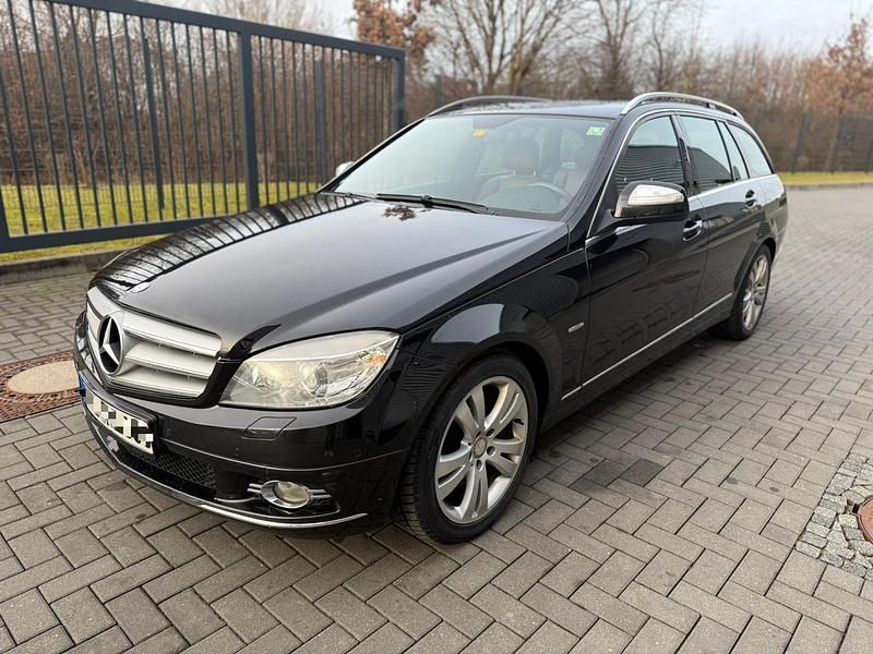 Schwarz Gebraucht 2008 Mercedes C320 Avantgarde Kombi | 4.999 € (Fairer Preis) - Bild 1/4