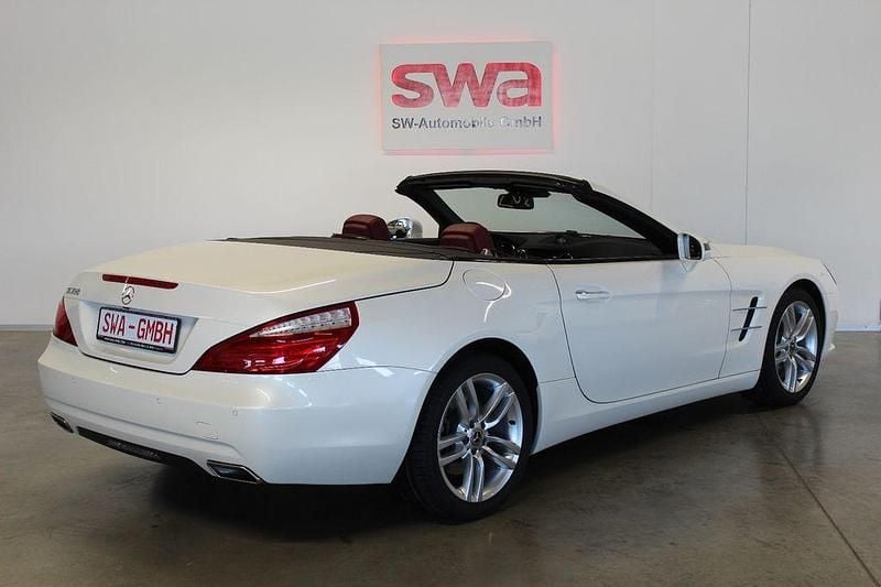 Gebraucht Mercedes SL350 306 PS (225 kW) 2012 Weiß Cabrio