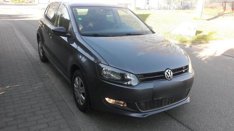 Grau Gebraucht 2011 VW Polo Style Kleinwagen | 3.999 € (Fairer Preis) - Bild 1/4