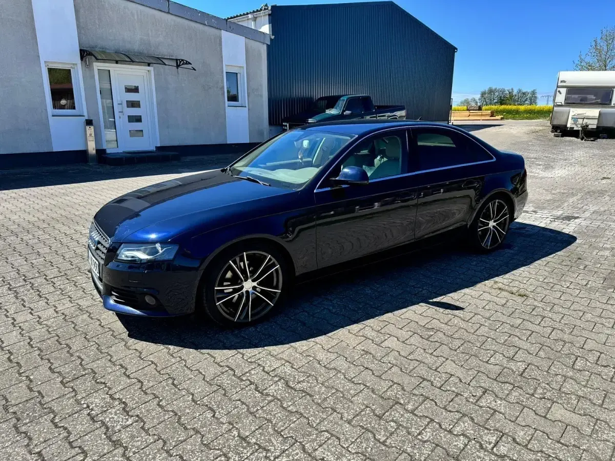 Gebraucht Audi A4 190 PS (139 kW) 2008 Blau Limousine