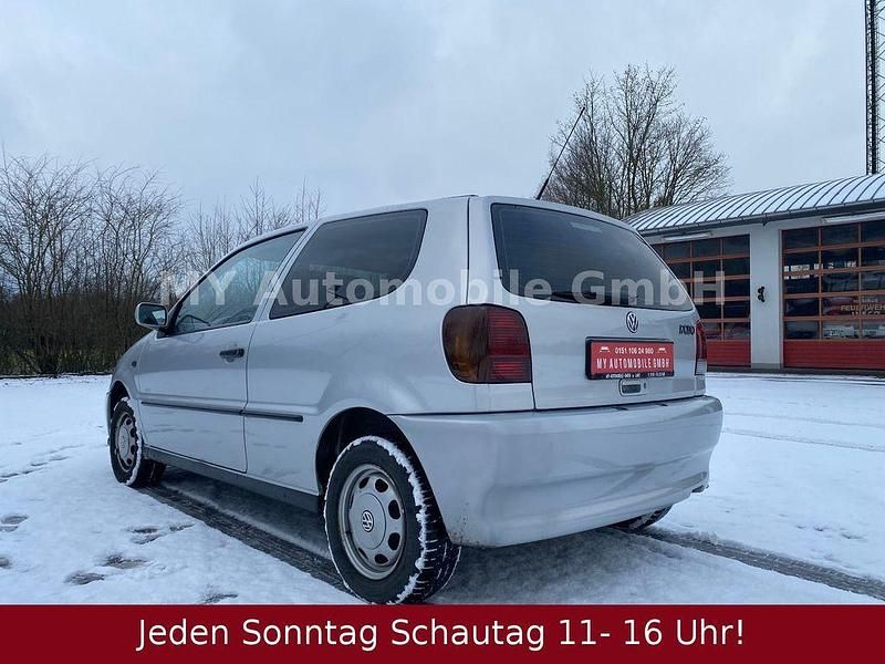 Gebraucht VW Polo 50 PS (36 kW) 1999 Grau Kleinwagen