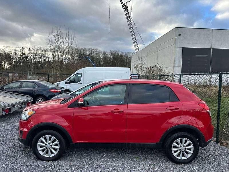 Gebraucht Ssangyong (KGM) Korando 150 PS (110 kW) 2015 Rot SUV