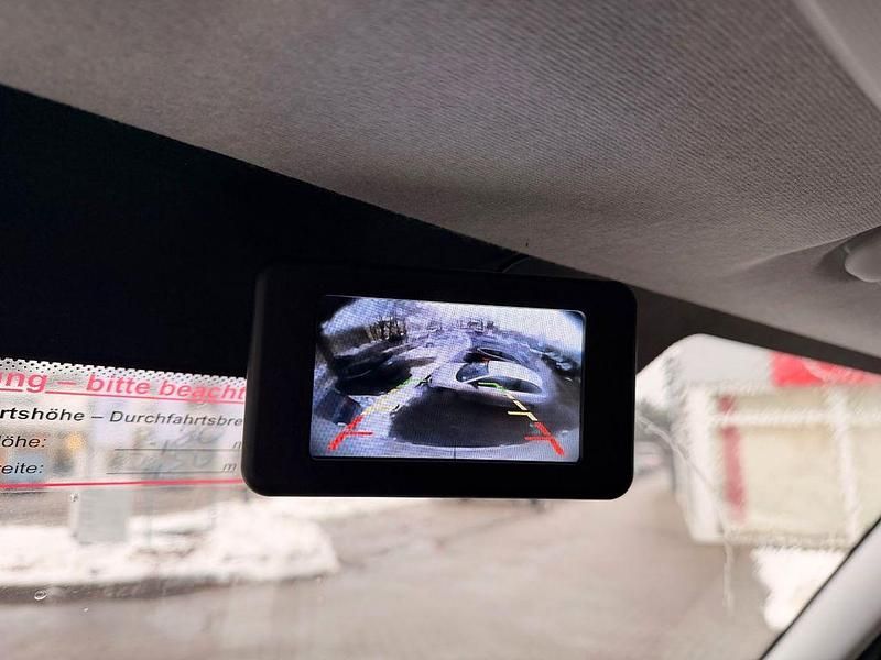 Gebraucht Iveco Daily 136 PS (100 kW) 2023 Weiß Limousine