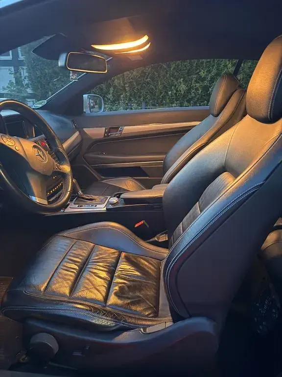 Gebraucht Mercedes E350 231 PS (169 kW) 2009 Silber Coupé