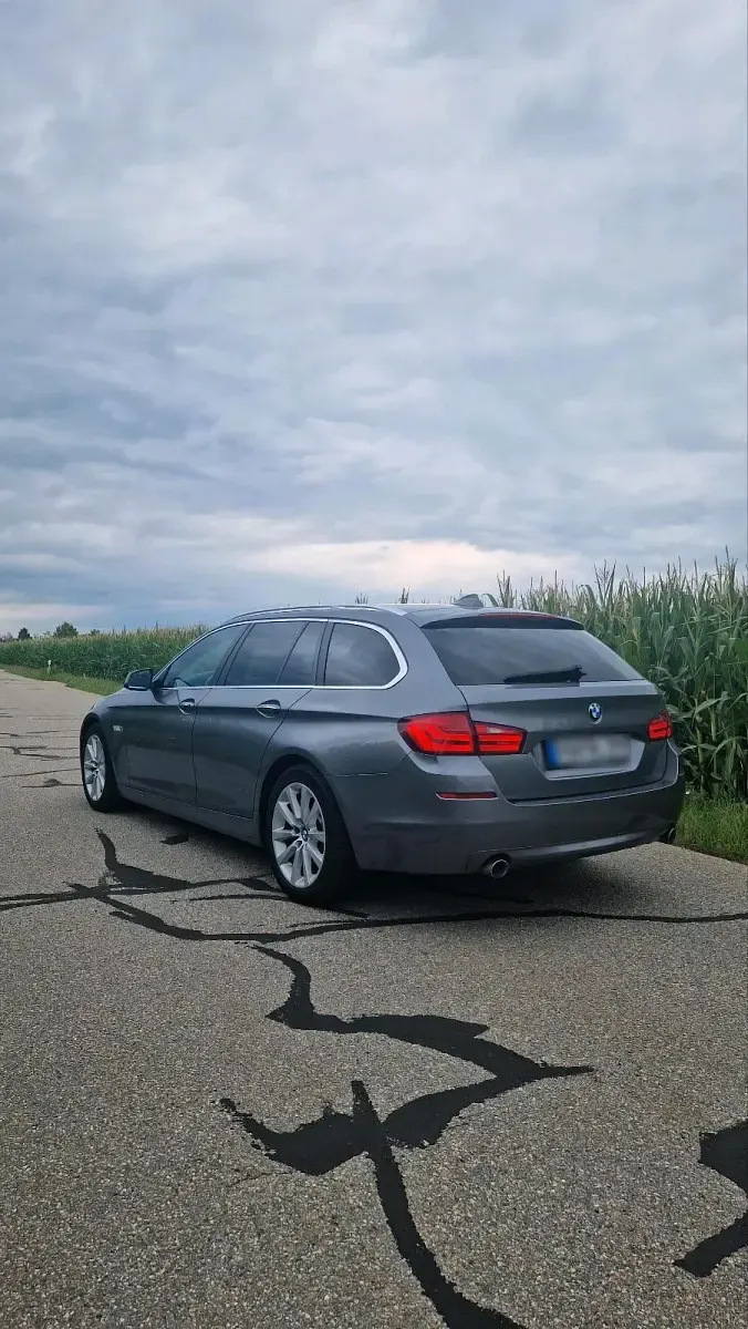 Gebraucht BMW 535 M Sport 299 PS (219 kW) 2010 Grau Kombi