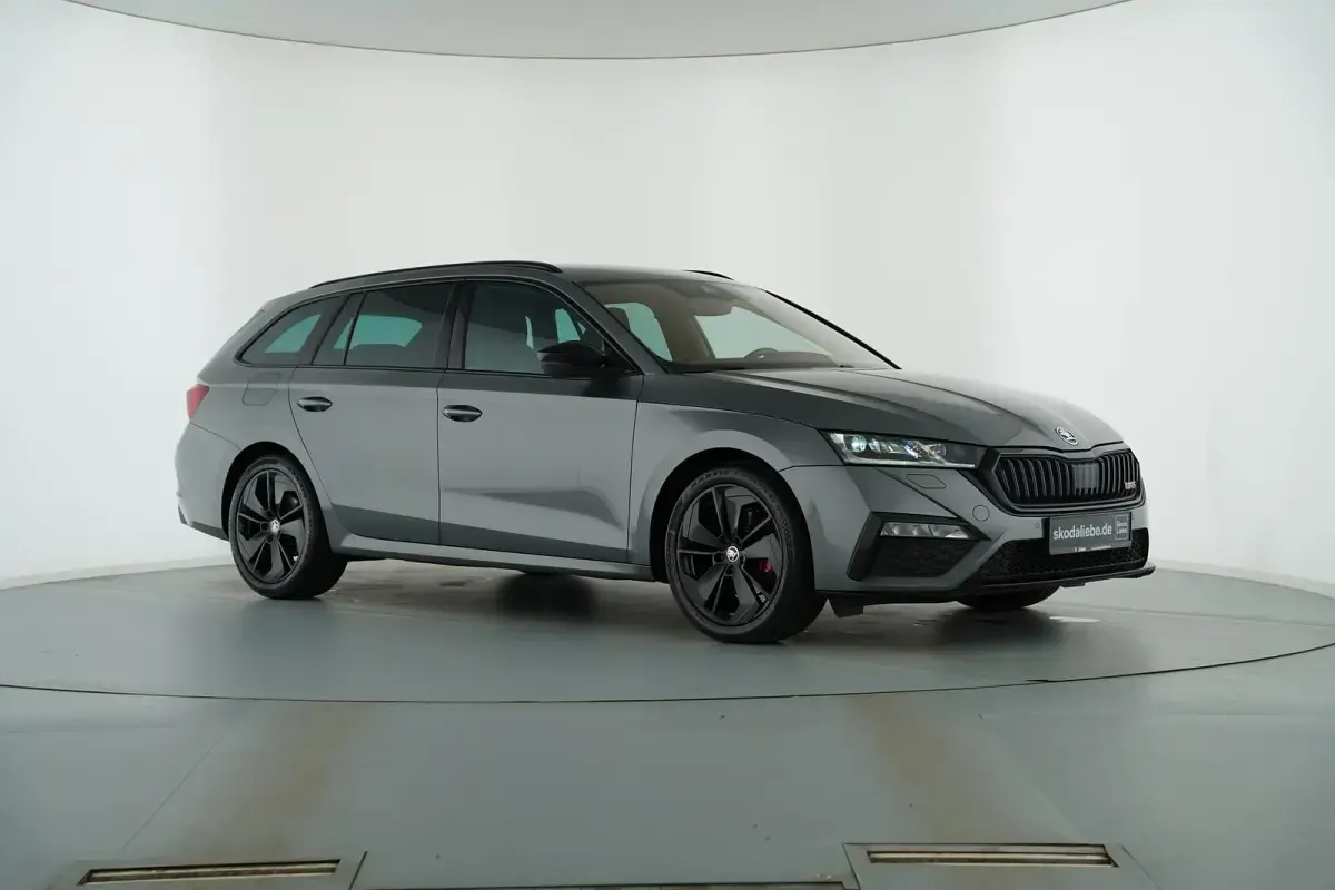 Gebraucht Skoda Octavia RS 200 PS (147 kW) 2023 Graphitegrau metallic Kombi