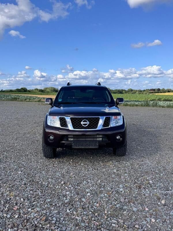 Andere außenfarben Gebraucht 2012 Nissan Pathfinder SUV | 14.300 € (Teuer) - Bild 1/4
