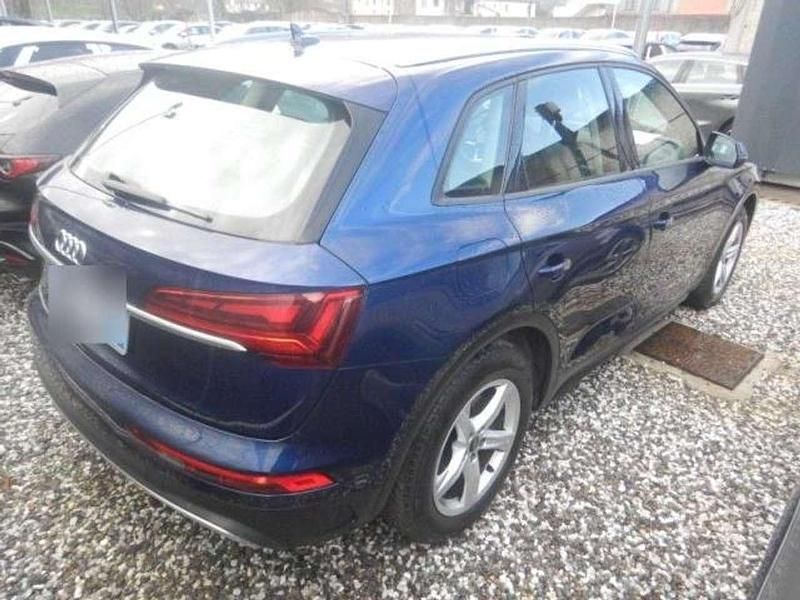 Gebraucht Audi Q5 Ambiente 163 PS (119 kW) 2021 Navarrablau metallic (metallic) SUV
