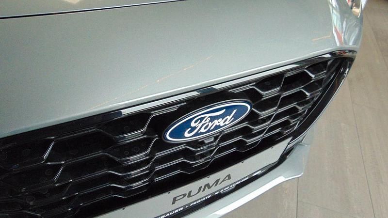 Neu Ford Puma ST-Line 125 PS (91 kW) 2025 Silber SUV