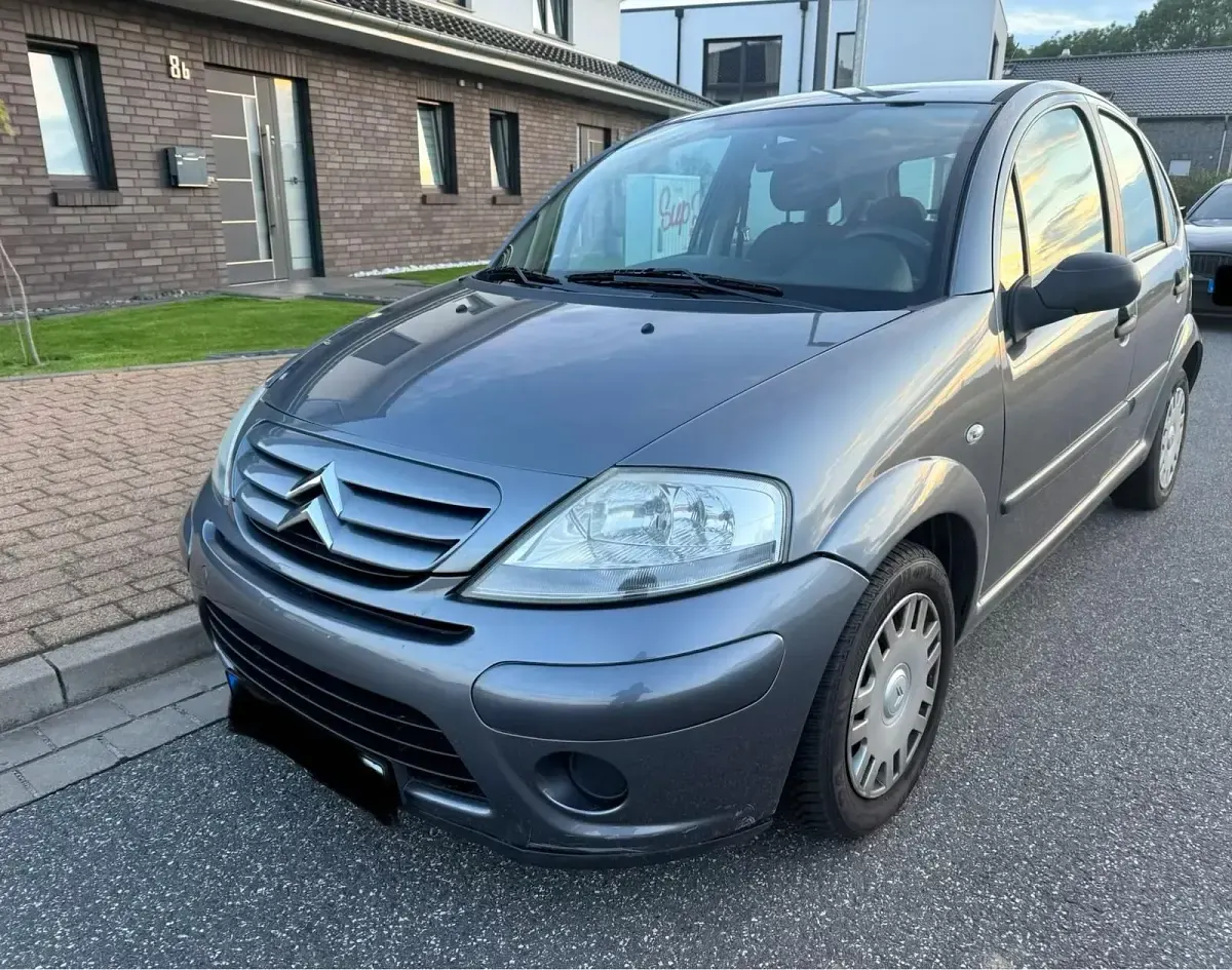Gebraucht Citroën C3 60 PS (44 kW) 2009 Grau Limousine