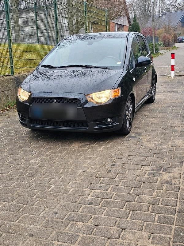 Gebraucht Mitsubishi Colt 95 PS (69 kW) 2010 Schwarz Kleinwagen