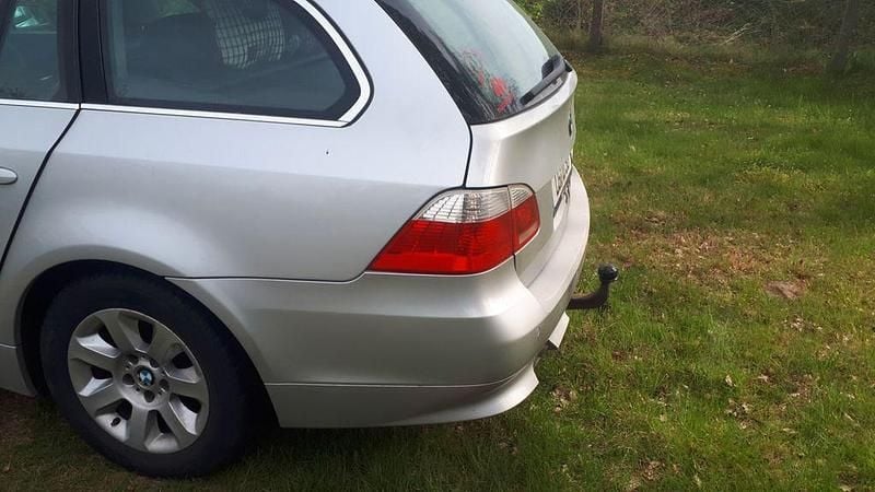 Second-hand BMW 525 177 CP (130 kW) 2004 Argintiu Break
