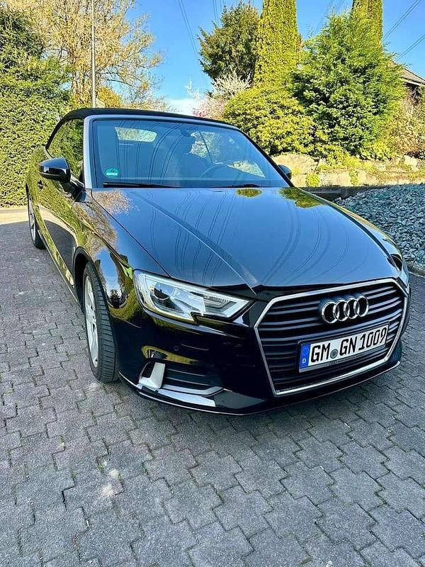 Schwarz Gebraucht 2019 Audi A3 Cabriolet Comfort Cabrio | 23.890 € (Etwas zu teuer) - Bild 1/4
