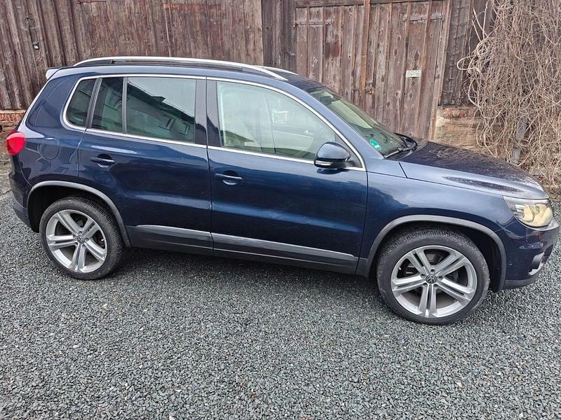 Gebraucht VW Tiguan Style 140 PS (102 kW) 2014 Blau SUV