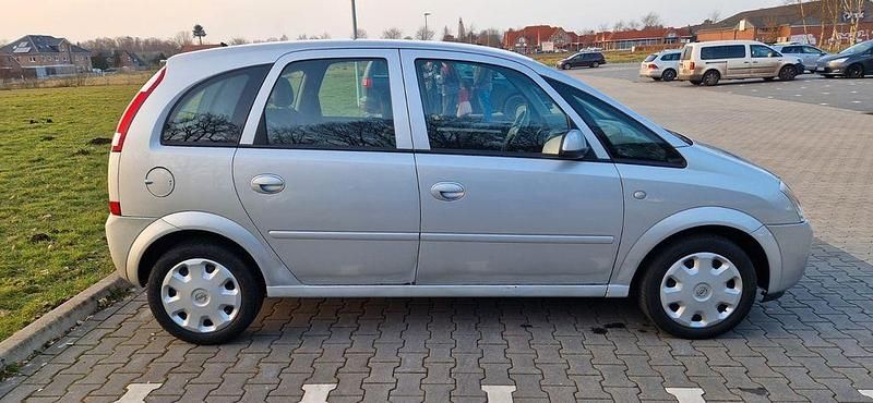 Gebraucht Opel Meriva Selection 90 PS (66 kW) 2005 Silber Van / Kleinbus