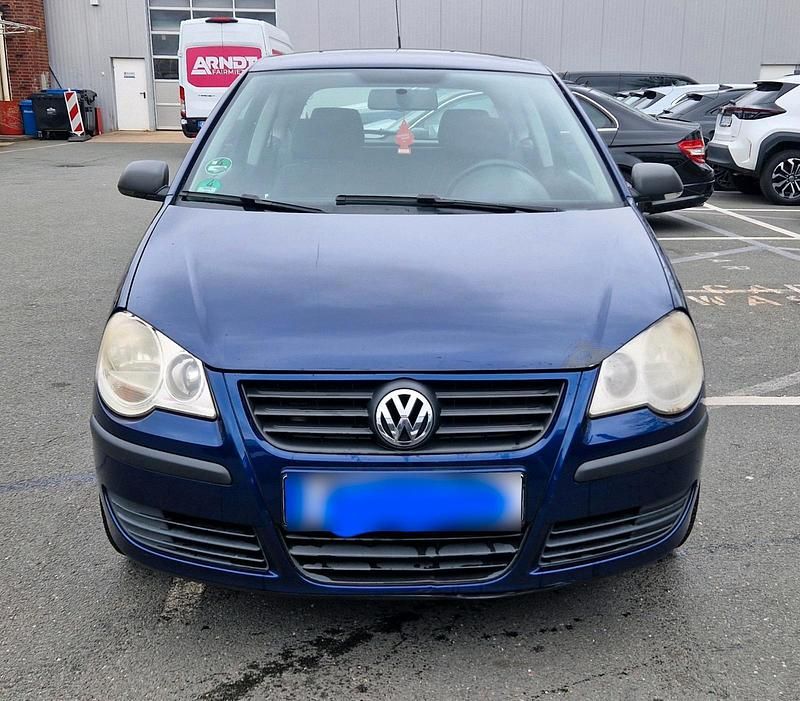 Gebraucht VW Polo 64 PS (47 kW) 2005 Blau Kleinwagen