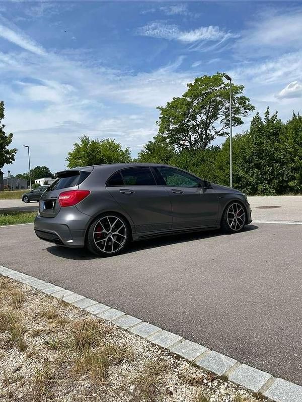 Gebraucht Mercedes A45 AMG AMG 360 PS (264 kW) 2015 Limousine