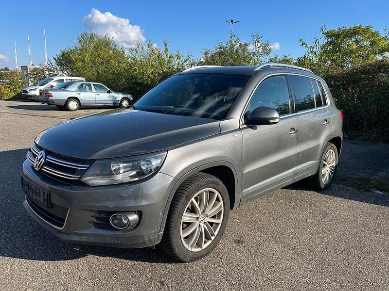 Grau Gebraucht 2013 VW Tiguan Life SUV | 10.000 € (Superpreis) - Bild 1/4
