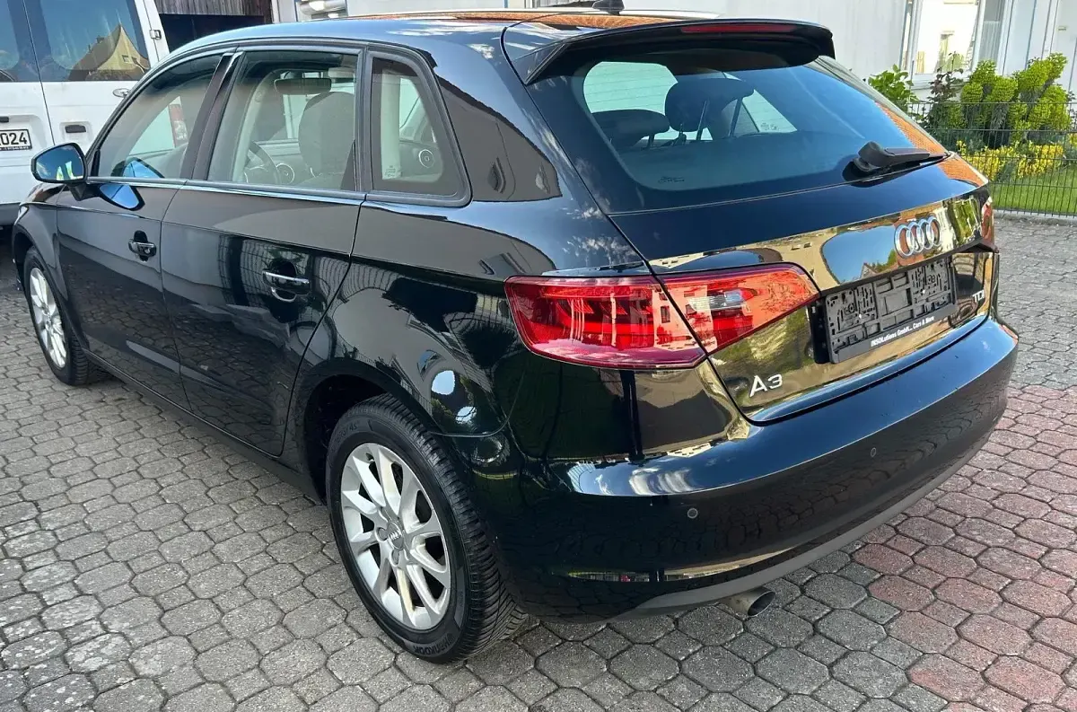 Gebraucht Audi A3 110 PS (80 kW) 2016 Schwarz Limousine