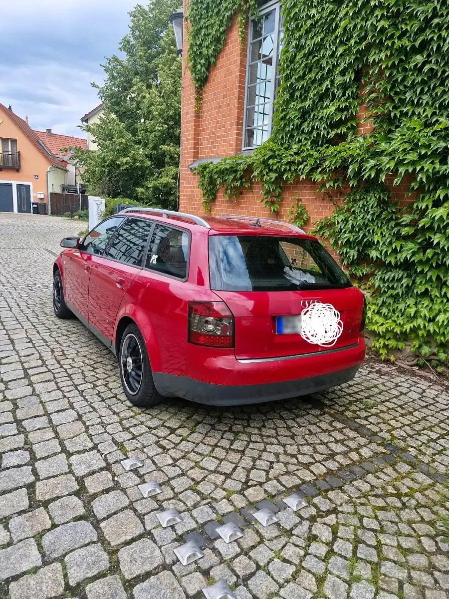 Gebraucht Audi A4 155 PS (114 kW) 2002 Rot Kombi