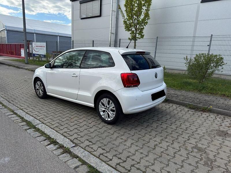 Gebraucht VW Polo Life 60 PS (44 kW) 2013 Weiß Kleinwagen