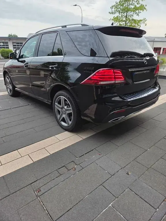 Gebraucht Mercedes GLE350 AMG line 258 PS (189 kW) 2017 Schwarz SUV