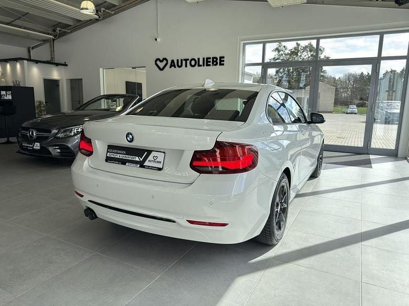 Gebraucht BMW 220 Sport Line 184 PS (135 kW) 2019 Weiß Coupé