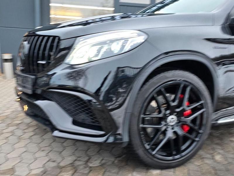 Gebraucht Mercedes GLE63 AMG AMG 585 PS (430 kW) 2016 Schwarz Limousine