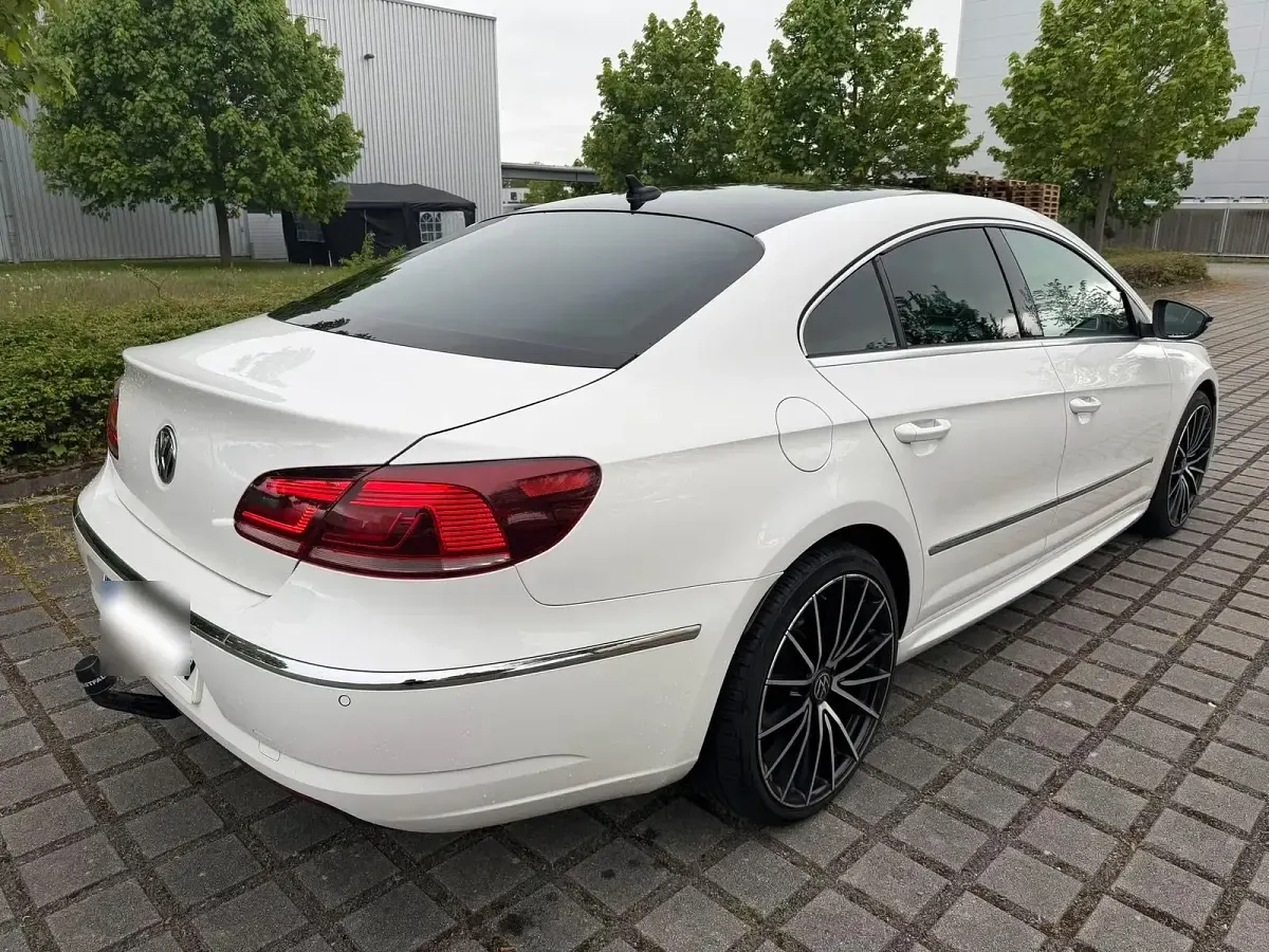 Gebraucht VW Passat R-line 170 PS (125 kW) 2013 Weiß Coupé