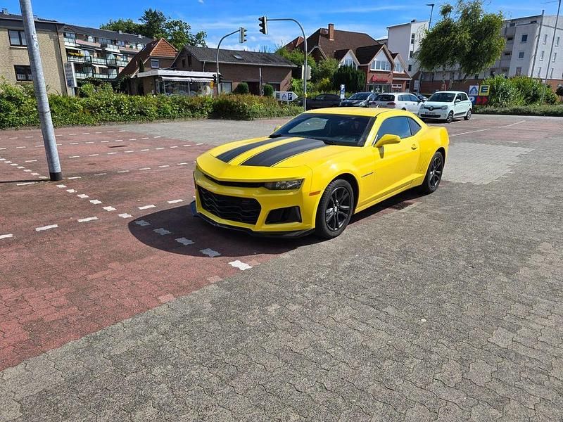 Gelb Gebraucht 2014 Chevrolet Camaro Cabrio | 21.000 € (Superpreis) - Bild 1/4