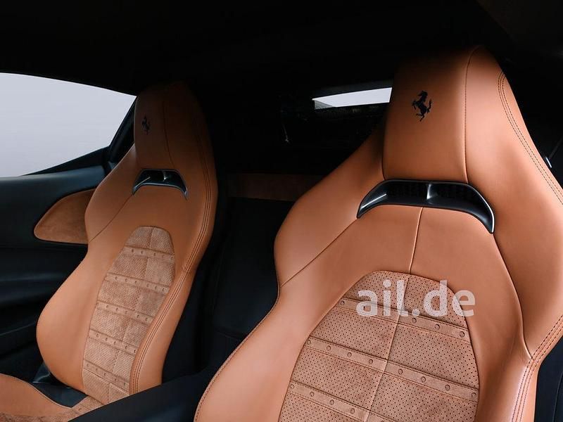 Gebraucht Ferrari SF90 999 PS (734 kW) 2023 Blau Coupé