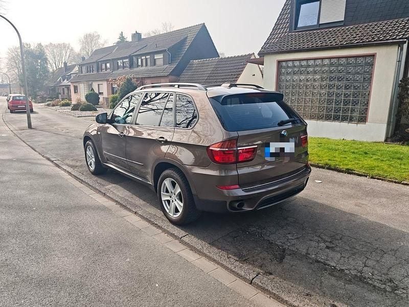 Gebraucht BMW X5 Exclusive 245 PS (180 kW) 2011 Braun SUV