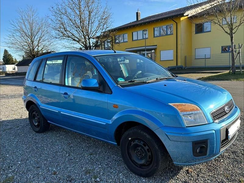 Blau Gebraucht 2010 Ford Fusion Trend Limousine | 6.400 € - Bild 1/4