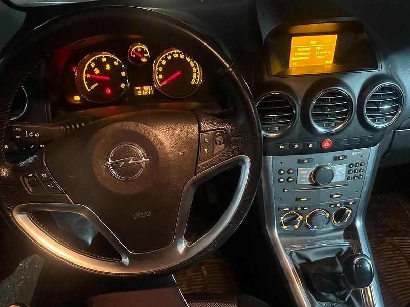 Gebraucht Opel Antara 163 PS (119 kW) 2011 Grau SUV