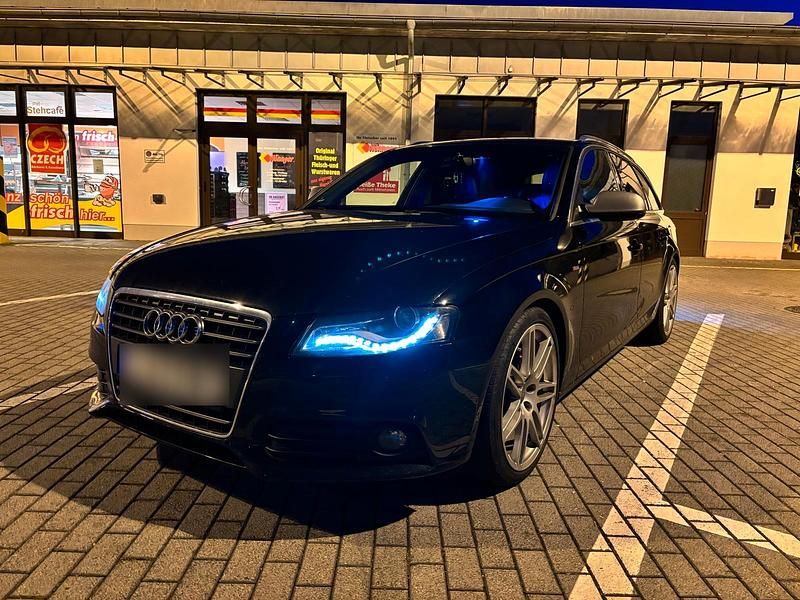 Schwarz Gebraucht 2011 Audi A4 S-Line Kombi | 8.200 € - Bild 1/4