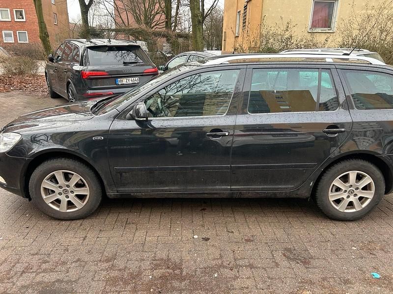 Gebraucht Skoda Octavia 160 PS (117 kW) 2009 Schwarz Kombi