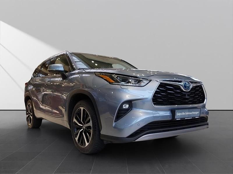 Gebraucht Toyota Highlander Hybrid Luxury 247 PS (181 kW) 2022 Grau SUV